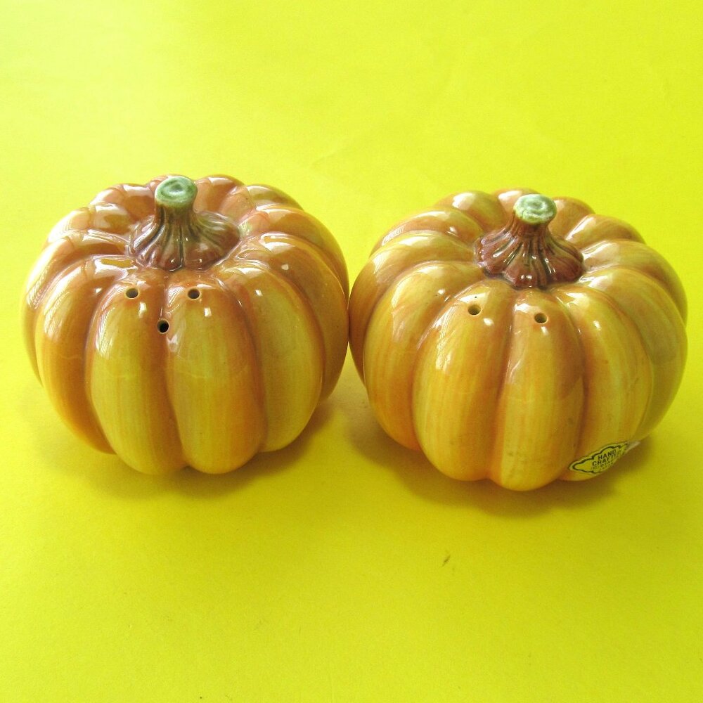 Otagiri pumpkin salt and pepper shaker set